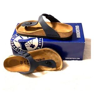 BRAND NEW Birkenstock’s!
